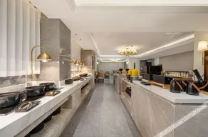 Vienna International Hotel Zhouzhi Shuijie - Image 4