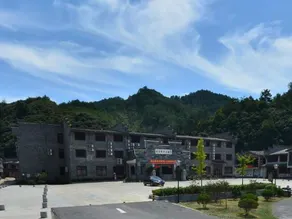 Yaoli Holiday Hotel - Image 5