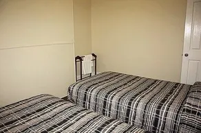 Australian Hotel Motel - Image 5