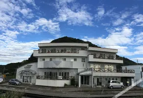 Submarine Hotel - Image 1
