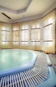 Garni Hotel Crystal - Image 2