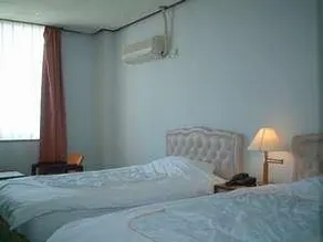 Kanko Business Hotel Heian - Image 5