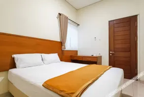 Sharon Guest House - Image 2