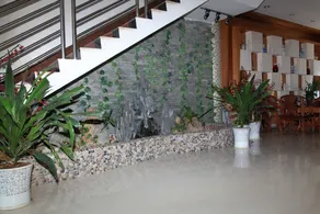 Lidu Business Hotel - Image 1