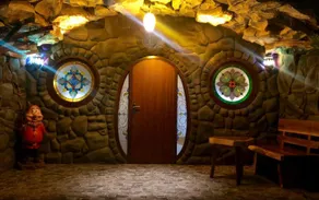 Seruni Hotel Hobbit House - Image 2