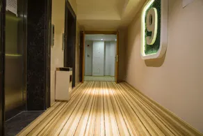 Parlor Hotel - Image 5