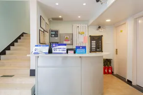 Jiujiu Hotel - Image 4