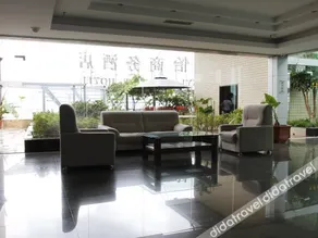Huayi Business Hotel - Image 2