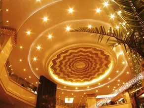 Royal City Hotel Guiyang - Image 4