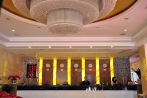 Shiji Huangting Hotel - Image 3