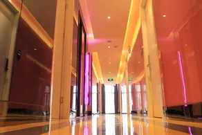 Shanghai Rijing Hotel - Image 4