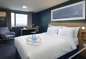 Travelodge Altrincham Central - Image 1