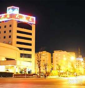 Adange Hotel - Image 3