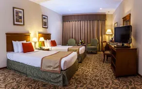 The Country Club Hotel Dubai - Image 5