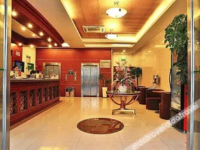 GreenTree Inn JiangSu NanTong HaoHe Scenic Spot HaoXi Bookstore Express Hotel - Image 2
