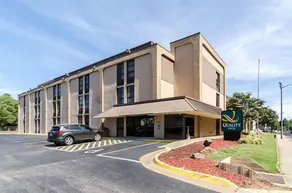 Baymont By Wyndham Williamsburg - Image 2