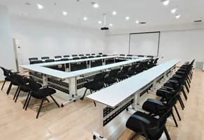 Ji Feng Hotel (Quzhou Yuexing Home Furnishings Store) - Image 4