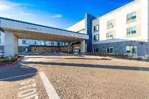 Hampton Inn Selma, Ca - Image 4