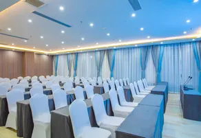 Junyi Hotel (Changning Government Plaza) - Image 2