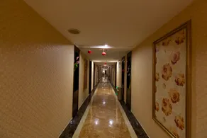 Dongdu Hotel - Image 5