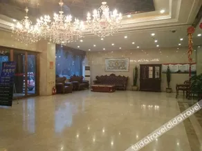 Lanyi Holiday Hotel - Image 4
