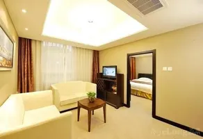 Wanjia Lakefront Hotel Changchun - Image 4