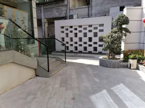 Classic Hotel - Image 4