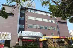 Platinum Holiday Hotel - Image 4