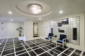 Linglongwan Holiday Hotel - Image 3