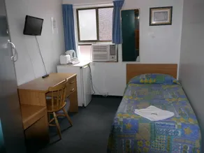 Acacia Inner City Inn - Image 4