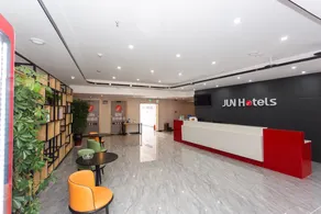 Huihuang Chain Hotel (Anyang Zhonghua Road Oubeisha Branch) - Image 2