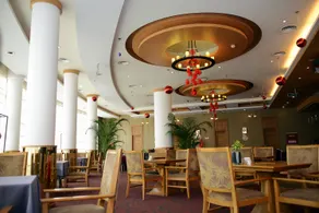 Sunshine Golden Hotel Pengzhou - Image 2
