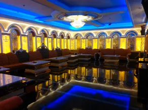 Oriental Crown Holiday Hotel - Image 3