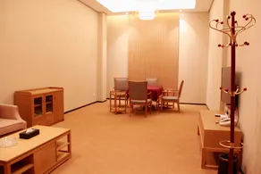 Huangling Hotel - Image 2