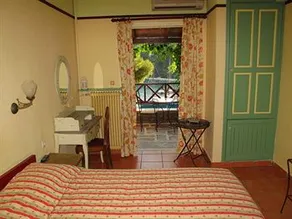 Liadromia Hotel - Image 2
