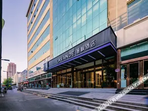 Yufujiang Fashion Business Hotel - Image 4