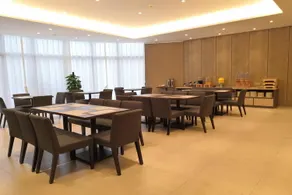 Home Inn Plus (Xi'an Xianyang International Airport Branch) - Image 4