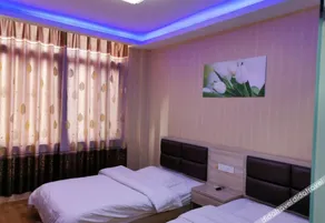 86 Express Hotel - Image 1