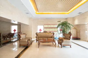 Zhonghai Hotel (Shuihuiyuan) - Image 4