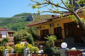 Papastathis Guesthouse - Image 2