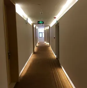 Ji Hotel (Changchun Dongfang Square) - Image 2