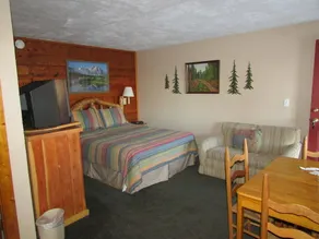 Ute Bluff Lodge, Cabins & RV Park - Image 5