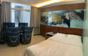 Yekai E-sports Hotel (Yulin Chongwen Road store) - Image 3