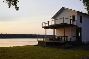Hudson River Way by Woodstock Way Hotel - Image 3