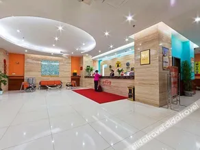 Super 8 by Wyndham Nanjing Shun Tian Presidential Palace - Image 3