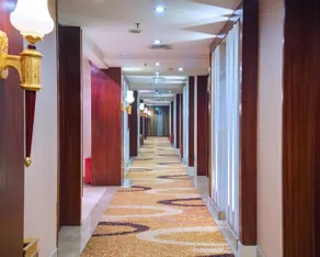 Myseason Hotel - Image 3
