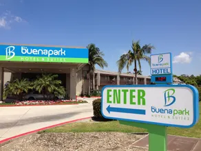 Quality Inn & Suites Buena Park Anaheim - Image 3