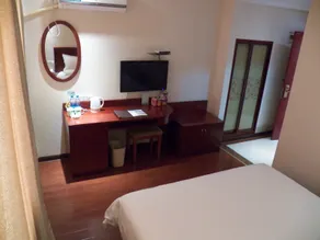 GreenTree Inn Yangzhou Jiangdu Development Zone Daqiao Town Express Hotel - Image 4