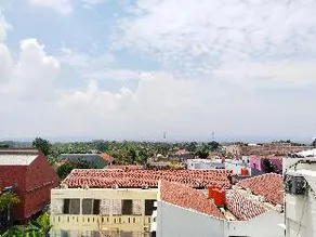 Yayah Guest House Syariah by Cocotel - Image 3