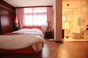 The No.1 Courtyard Hotel - Image 3